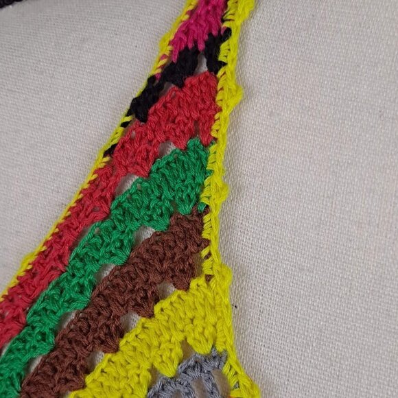 TwentyOne Size Medium Colorful Crochet Halter Top Scoop Neck Tie at Back of Neck - Picture 9 of 12